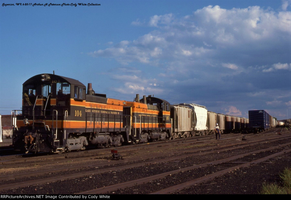 Lake Superior Terminal and Transfer NW2 104